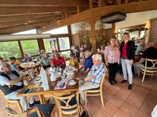 thumb Foto Besuch SU Frühstück